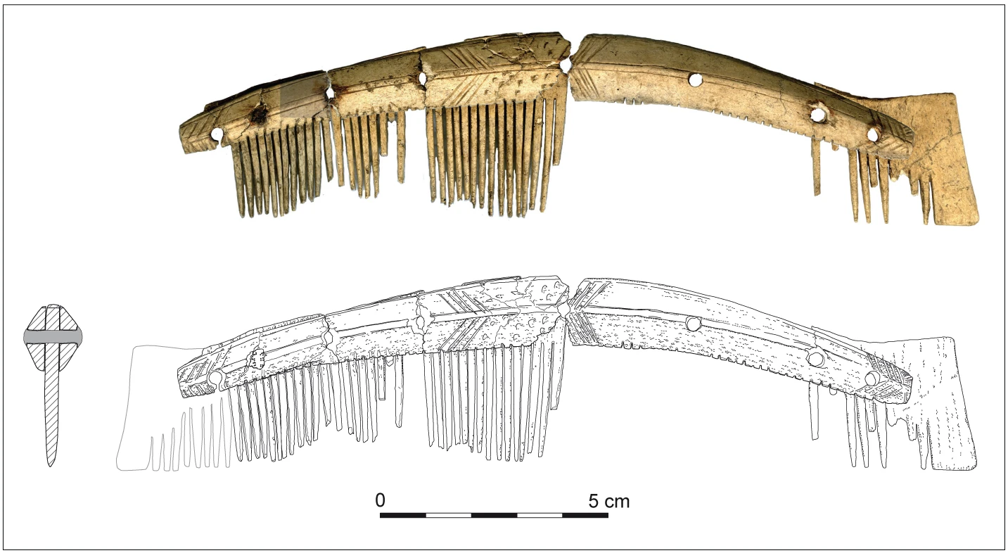 The archaeological illustration conveys more information on the fabric of this composite medieval bone comb than the photograph